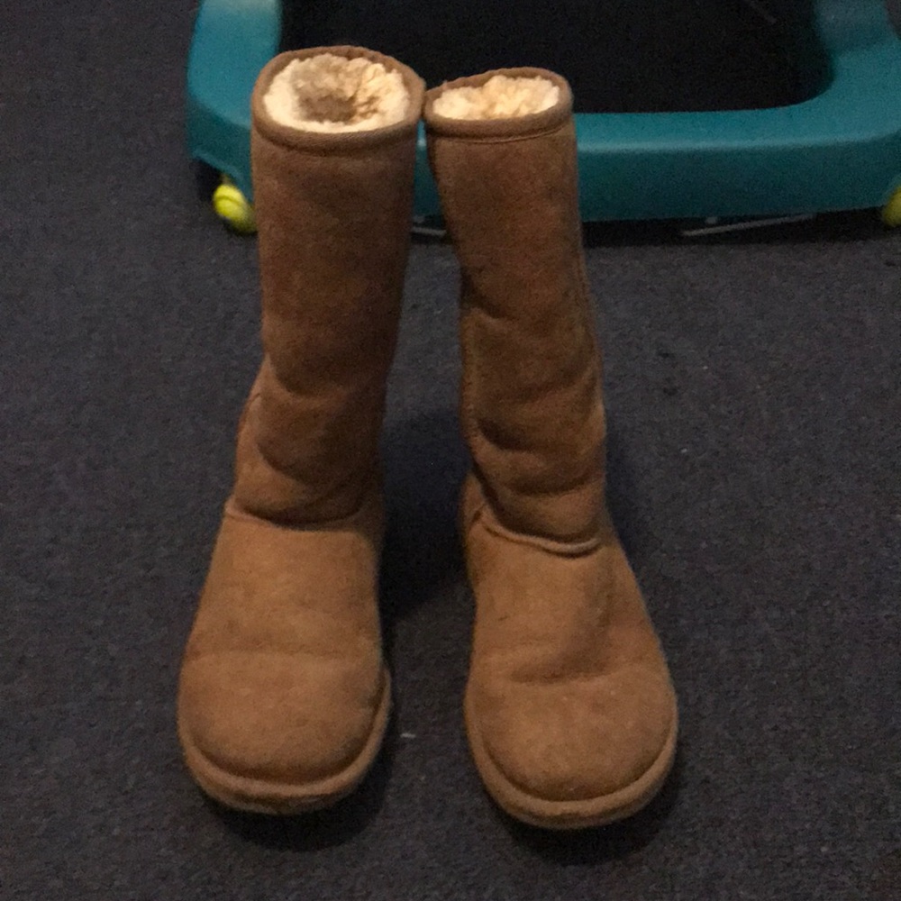 Tall Ugg Light brown boots. Good worn condition